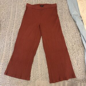 Eileen Fisher Ribbed Cropped Rustic Red Pants
